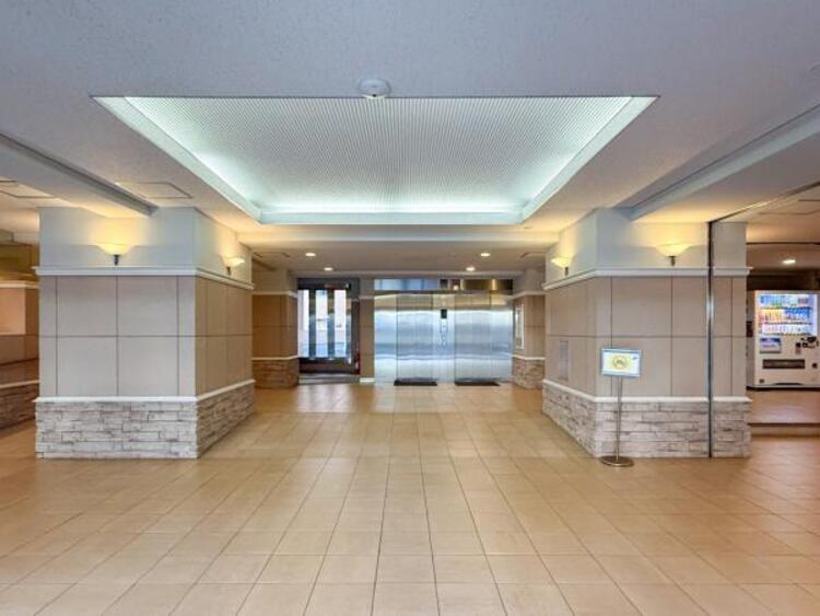 エントランス 管理が行き届いた清潔感のあるエントランス。