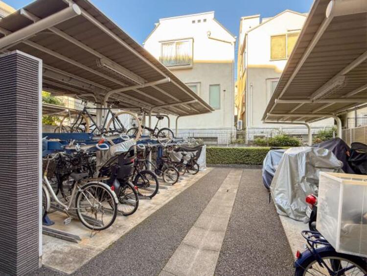 その他 敷地内に設けられた駐輪スペース。