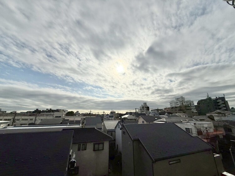 その他 眺望や窓からの景色が良いと、家で過ごす時間も快適です。