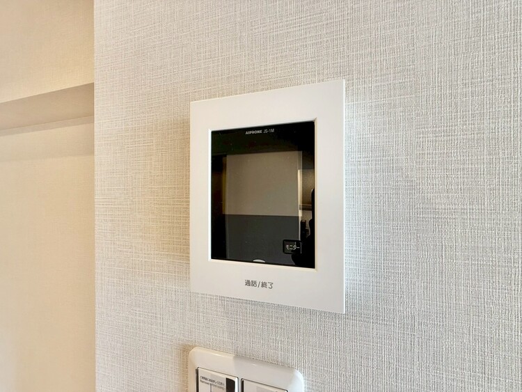 その他 誰が来てもわかる様にモニター付きインターホンを設置。