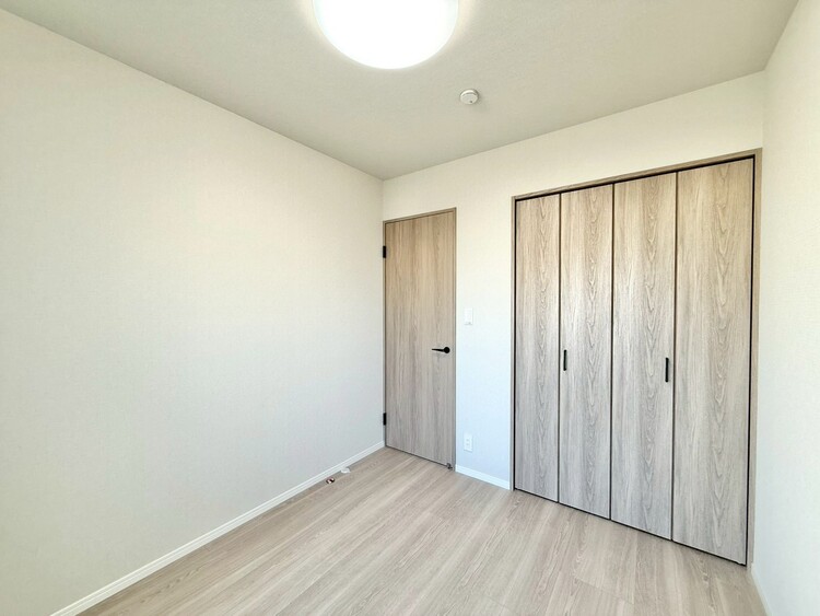 その他 清かで艶やかな時間をもたらしてくれる室内です。