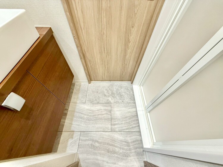 その他 十分な広さの脱衣所。