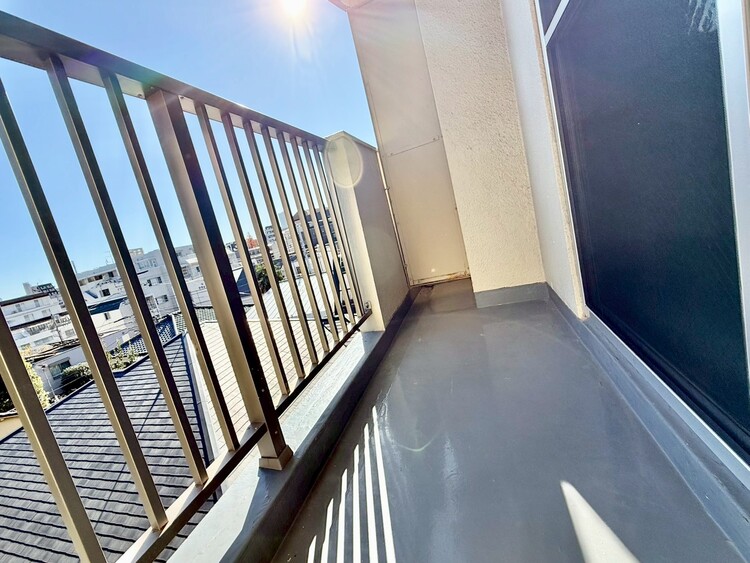 その他 朝の澄んだ空気や、夕方に吹く清々しい風を感じられるバルコニー。