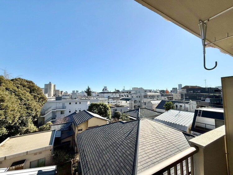 その他 眺望や窓からの景色が良いと、家で過ごす時間も快適です。