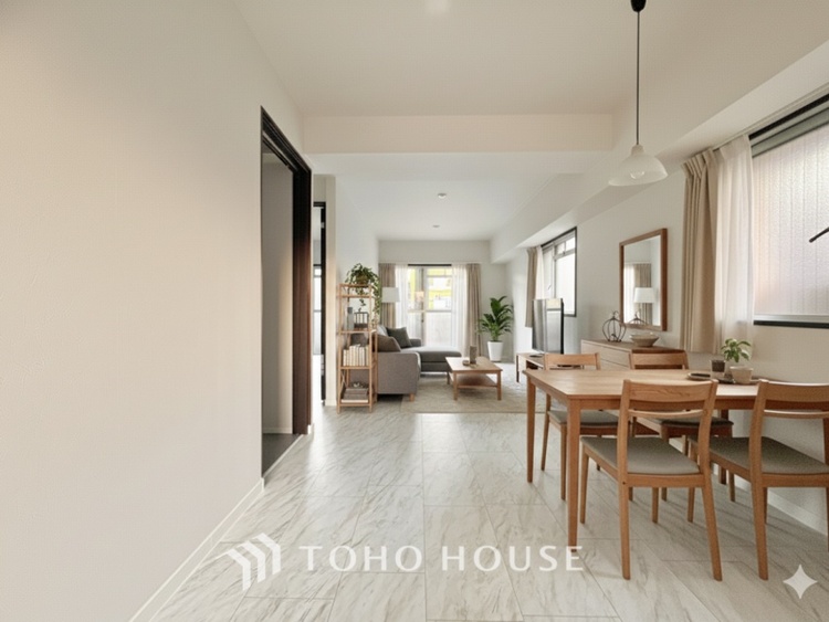 内装 ＊配置してある家具や小物はCGによるイメージ画像です。洗練されたデザインと大きな広がりを持つリビングは、安心感と気品に満ちたひとときを叶える住まいの象徴です