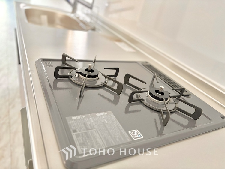 キッチン 五感を刺激する、美食のクリエイティブな場所。ここはただの調理場ではなく、豊かな人生を紡ぐための特別な空間です。