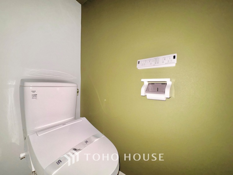 トイレ 清潔感あふれる快適なトイレ。毎日を心地よく過ごせるおすすめポイントです。