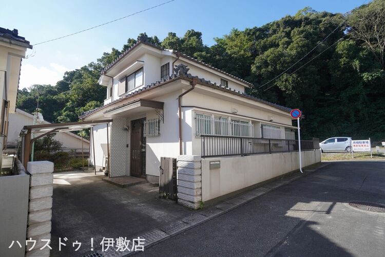 外観 【外観写真】・駐車場2台可能・敷地57.72坪、建物34.05坪とゆったりとした空間