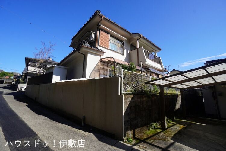 外観 【外観写真】「他社で住宅ローンに落ちてしまった」「車のローンが残っている」など、住宅ローンでお困りの方はぜひ一度弊社までご相談ください。