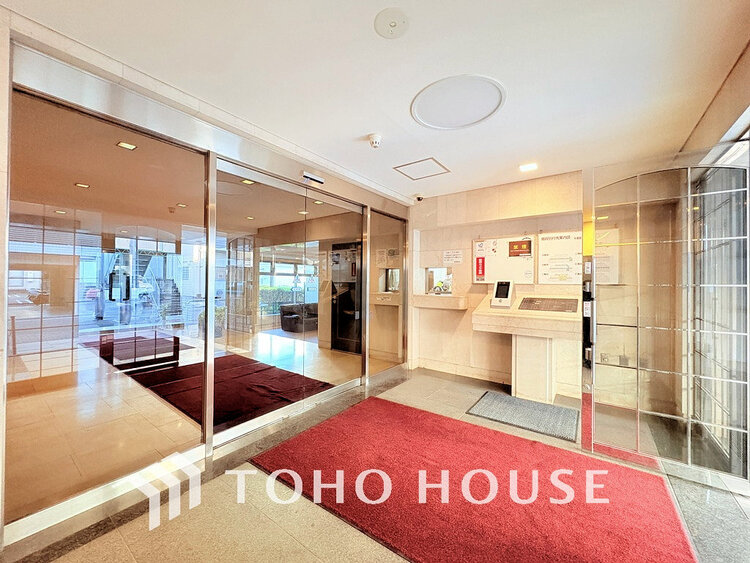 エントランス 落ち着いた色合いのエントランス