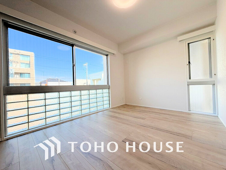 内装 1日の疲れを癒し、心地よく寛げるようゆったりとした広さをしています