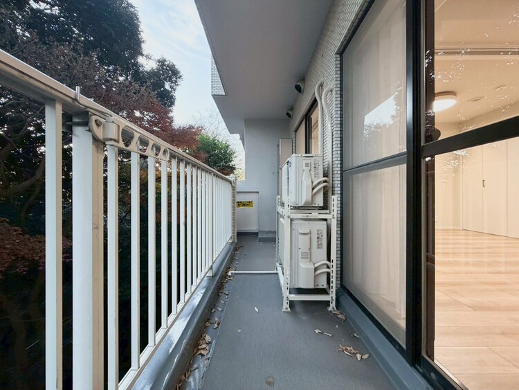 その他 朝の澄んだ空気や、夕方に吹く清々しい風を感じられるバルコニー。