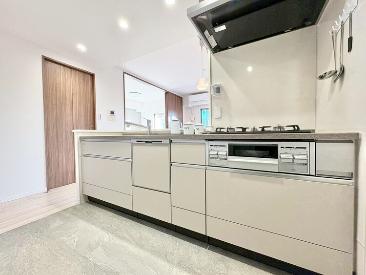 居間 ひとつひとつの空間に宿した機能性、そして美意識。