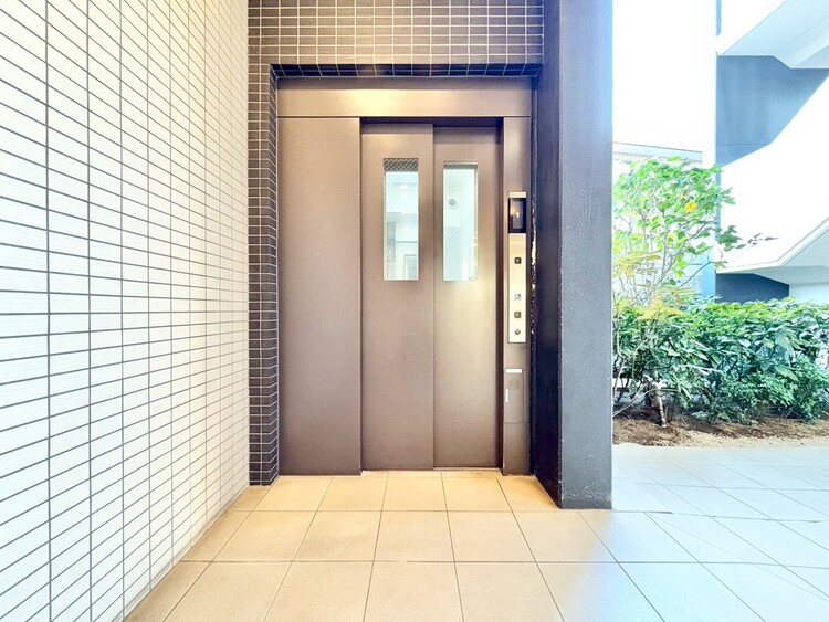 設備 エレベーターの管理も、きちんと行き届いてます。