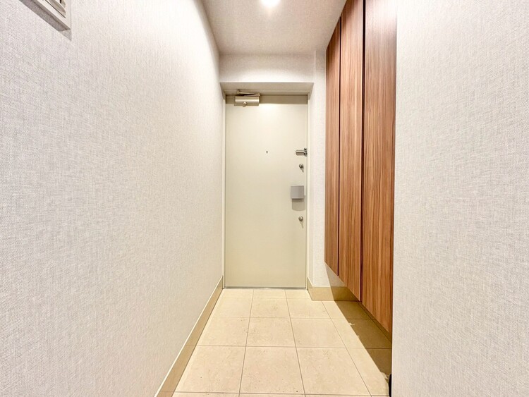 玄関 シューズボックスを完備した玄関です。