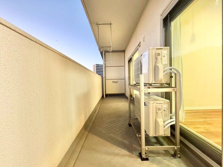 バルコニー 暮らしの中で、光と風を演出してくれるバルコニー。