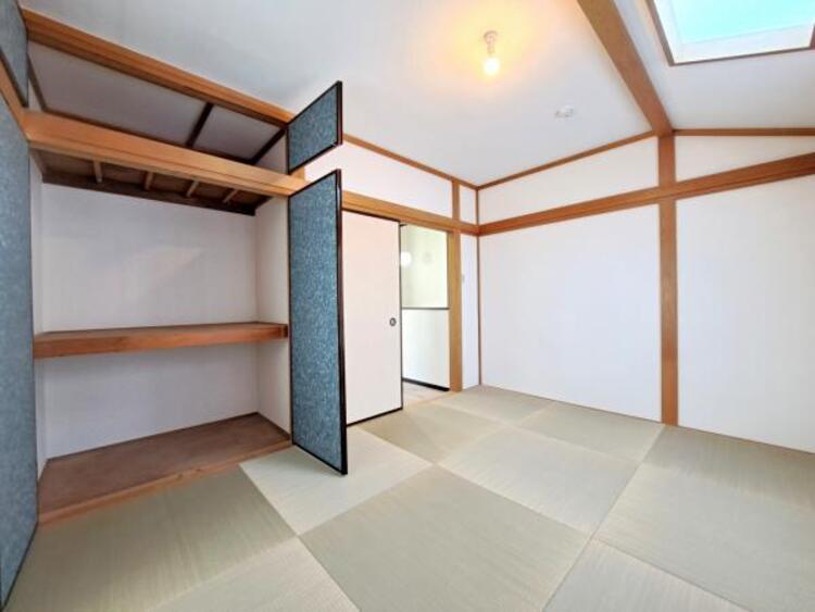 収納 普段使わない季節用品やトランクなど、大きなものもラクラク収納できます。