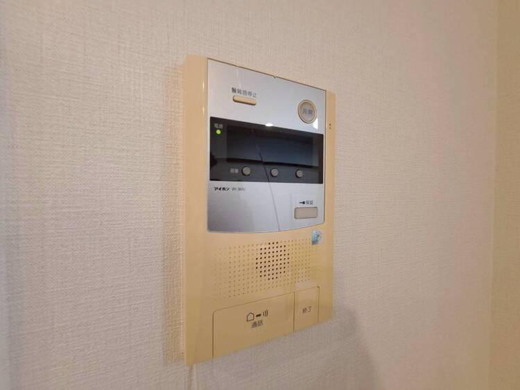 その他 誰が来てもわかる様にモニター付きインターホンを設置。