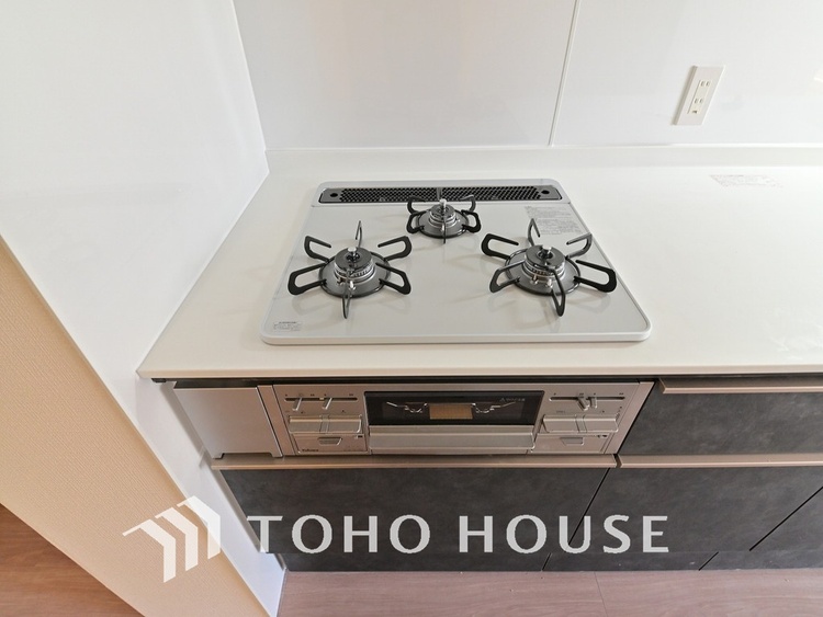 その他 3口ガスコンロで効率よくお料理できますね