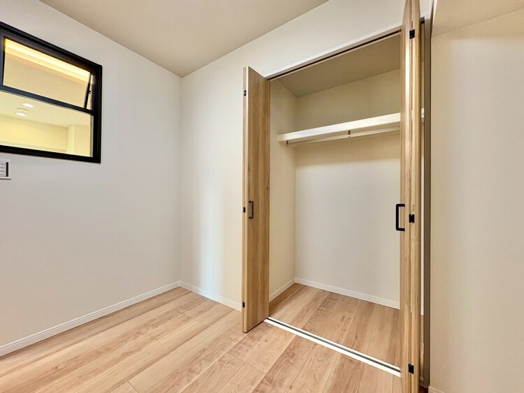 その他 家電やスーツケース、ストック品など何でも片付く嬉しい空間です。