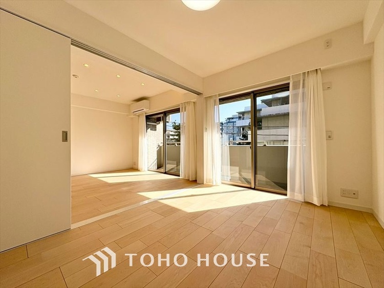 内装 【PRIVATE ROOM】◆属毛離裏◆子は父を手本とし、母に愛育されて成長する。家族の深い繋がり。いつまでも大切にしたい。