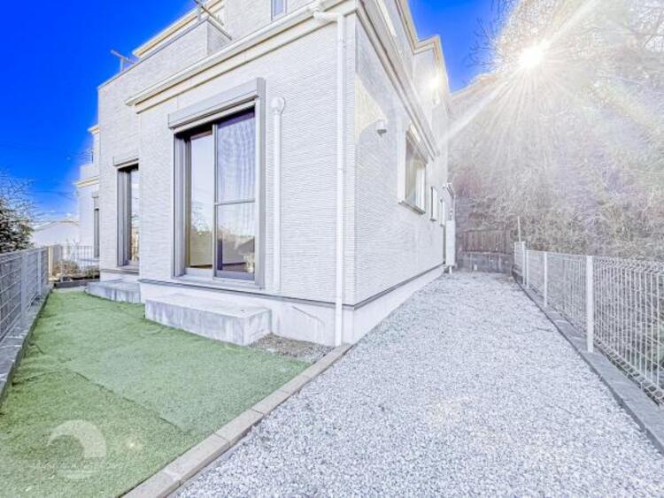 その他 【お庭】季節の飾り物など、より「おうち時間」を楽しめる空間。　家庭菜園などのお庭の手入れも楽しいです 