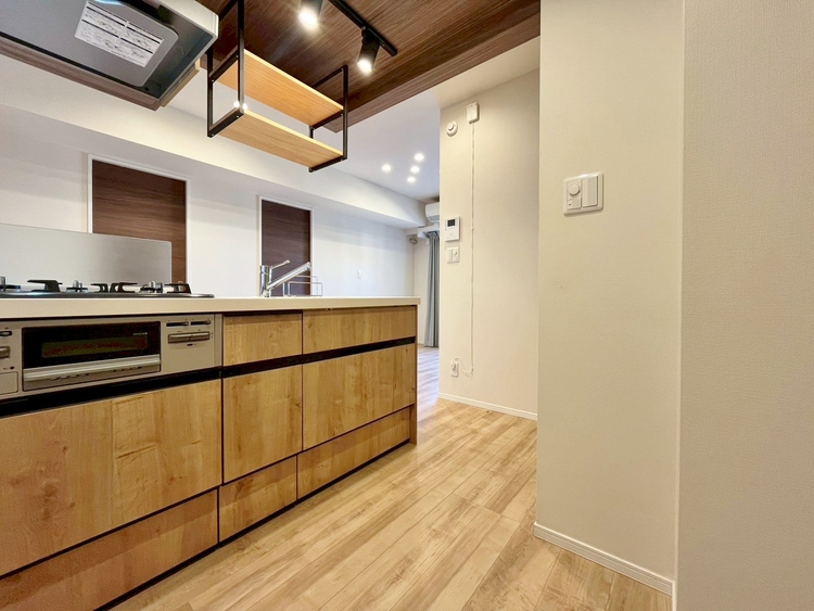 キッチン 洗練されたスタイリッシュなデザイン性と使いやすさを備えた仕様。