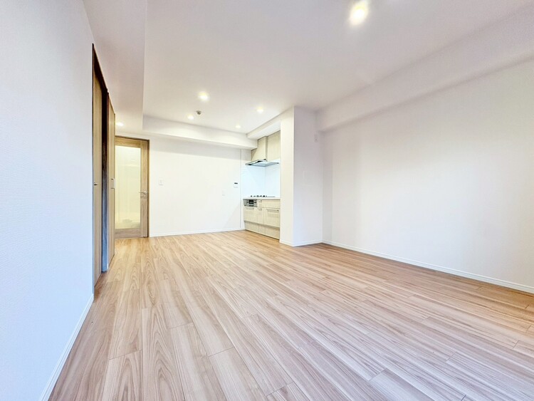 居間 居心地の良い空気感は、暮らしのステージを彩り、心からのやすらぎと満足感を与えてくれます。