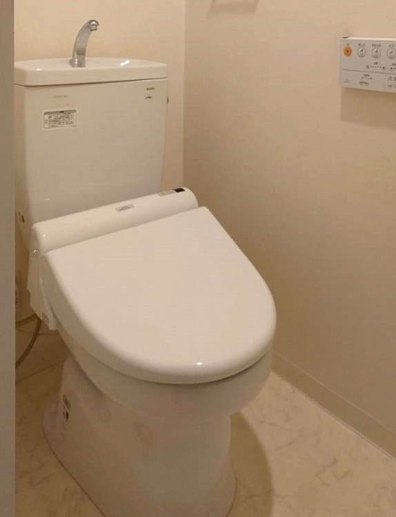 トイレ 暮らしの中のさりげないひとときの快適さにも、こだわりを、持って設備を配しております。