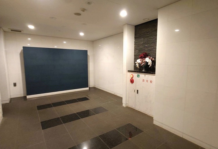 エントランス エントランス内部は、管理が行き届き清潔な共有スペースとなっています。