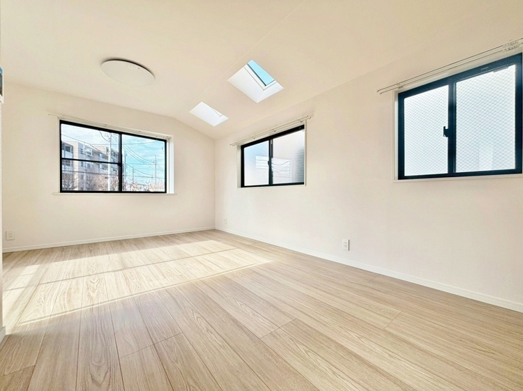 居間 豊かな居住性と、安心感を満たすクオリティが見事に調和した住空間。