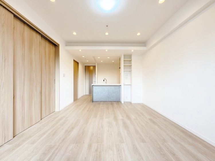 居間 飾り過ぎないシンプルな内装と偏り過ぎないデザインで統一しました。