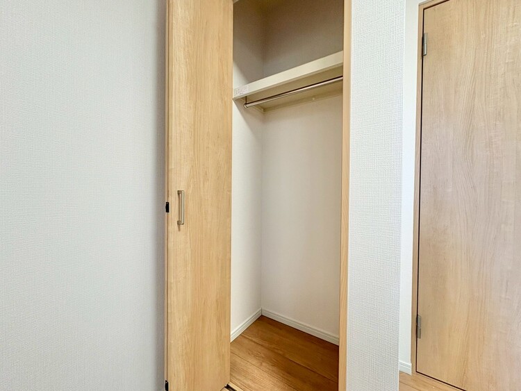 収納 居室にはクローゼットがあり、荷物もスッキリ収納して快適にお過ごしいただけます。