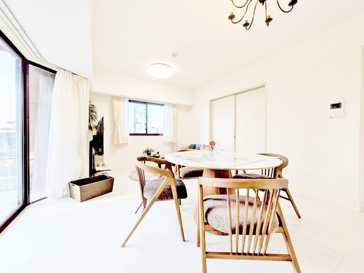 居間 ひとつひとつの空間に宿した機能性、そして美意識。