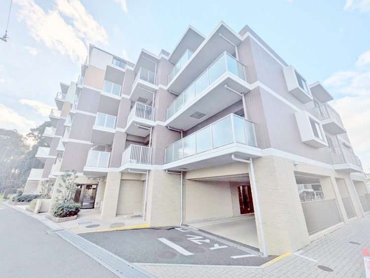 外観 資料には掲載していない情報が、現地にはたくさんあります。是非一度、現地をご確認ください。