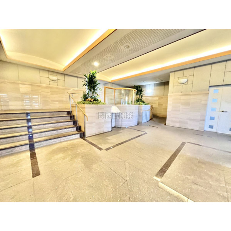 エントランス 令和7年12月5日撮影