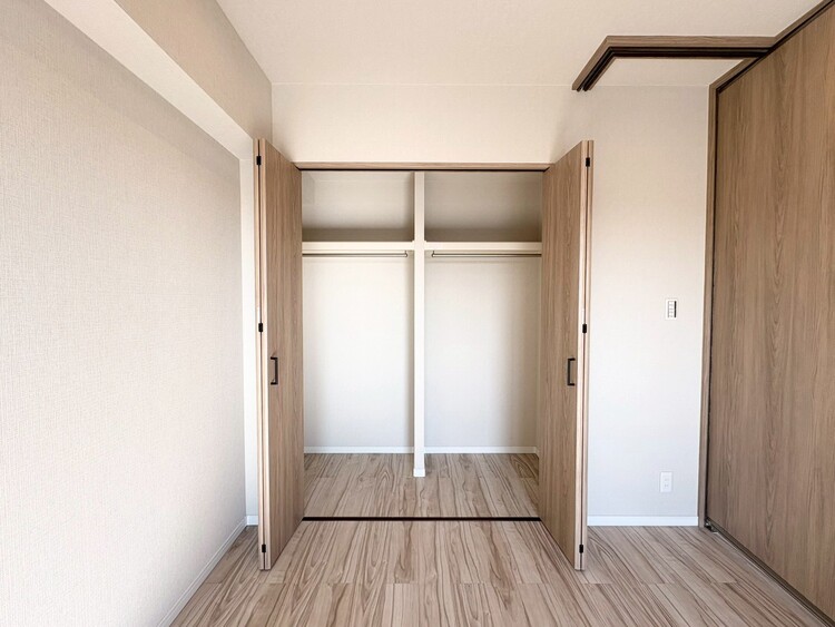 その他 収納スペースが付いていて、お部屋を広く使っていただけます。