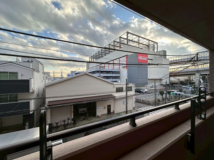 その他 眺望や窓からの景色が良いと、家で過ごす時間も快適です。