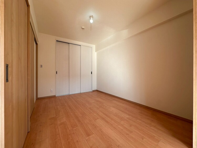 その他 清かで艶やかな時間をもたらしてくれる室内です。