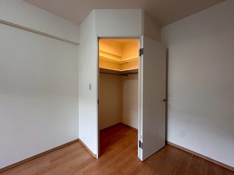 その他 家電やスーツケース、ストック品など何でも片付く嬉しい空間です。