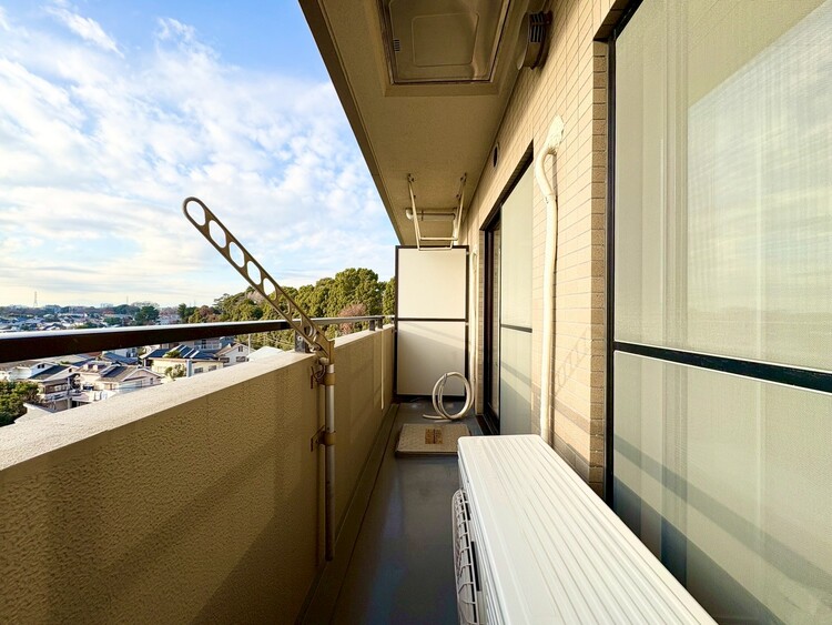 その他 朝の澄んだ空気や、夕方に吹く清々しい風を感じられるバルコニー。