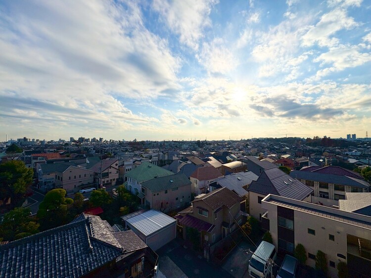 その他 眺望や窓からの景色が良いと、家で過ごす時間も快適です。