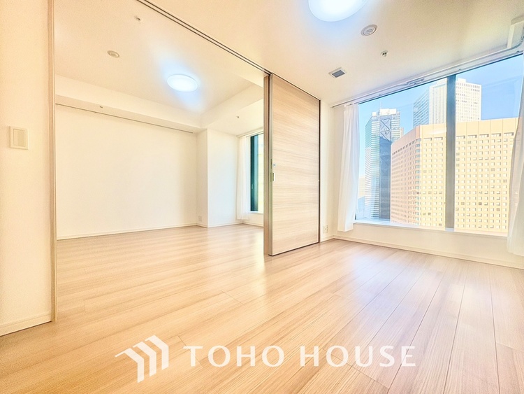 内装 【Breeze, green scent】澄み切った空気。移ろう季節の中、ゆっくりと流れる時間。幸せを噛みしめる穏やかな生活。