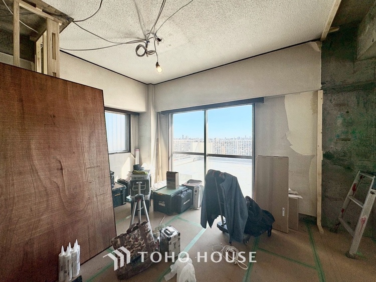 内装 「想像していた以上に広い」が写真を撮っているときの感想です。家事動線に配慮したプランによりご家族がくつろげる明るく広い空間が確保できました。