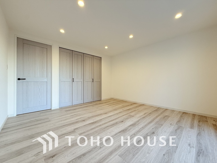 内装 1日の疲れを癒し、心地よく寛げるようゆったりとした広さをしています