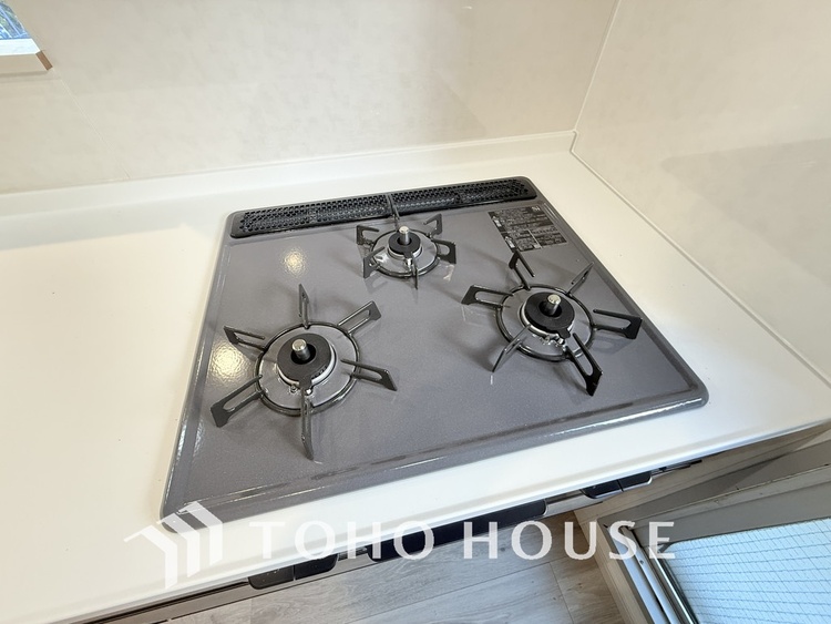 その他 3口ガスコンロで効率よくお料理できますね