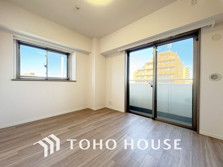 内装 1日の疲れを癒し、心地よく寛げるようゆったりとした広さをしています