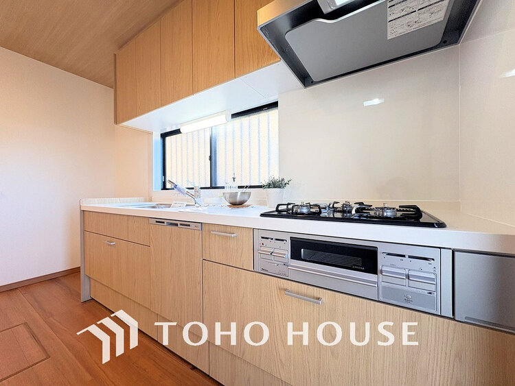 キッチン シンプルな部屋の雰囲気に溶け合うナチュラルキッチン