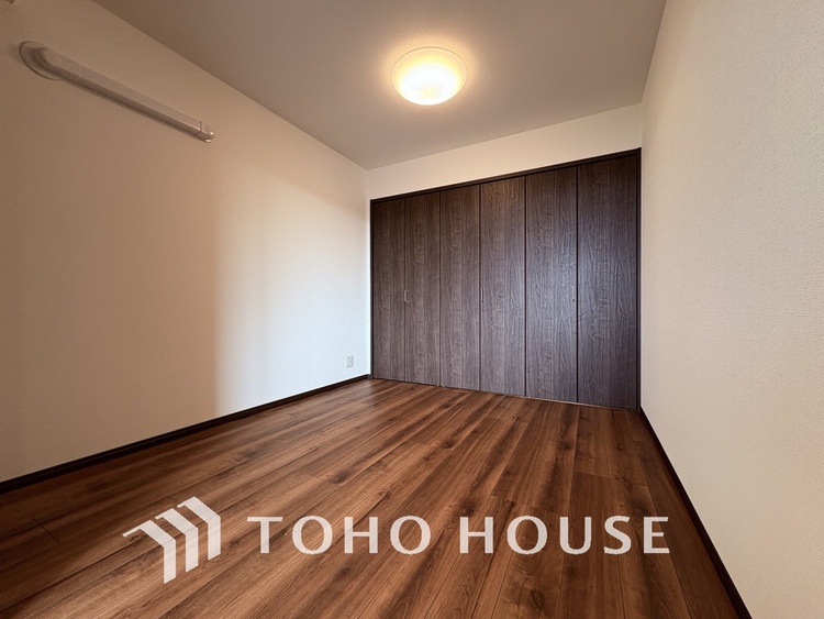 内装 1日の疲れを癒し、心地よく寛げるようゆったりとした広さをしています