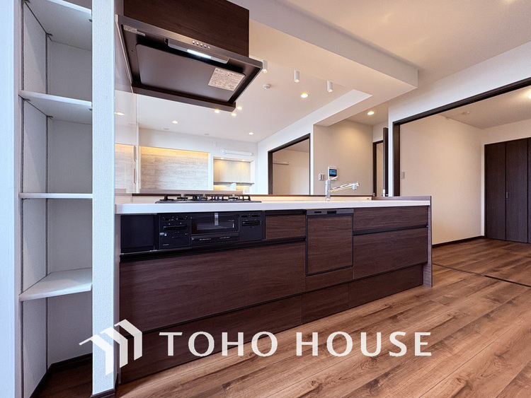 キッチン デザインと機能性を兼ね備えたシステムキッチン